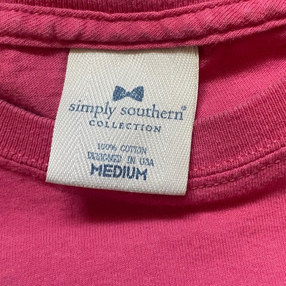 Simply Southern Seahorse “ I‎ Shore do Sparkle” Womans Graphic T Shirt Medium - Picture 3 of 5